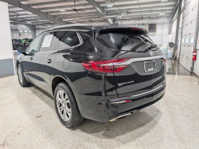 2020 Buick Enclave — detail view
