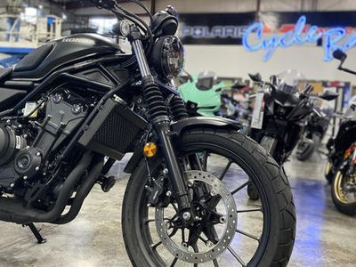 2025 Honda SCL500 - Photo 4