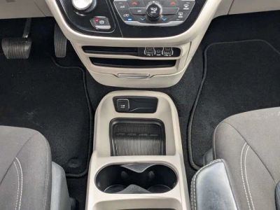2023 Chrysler Voyager — photo 21 view