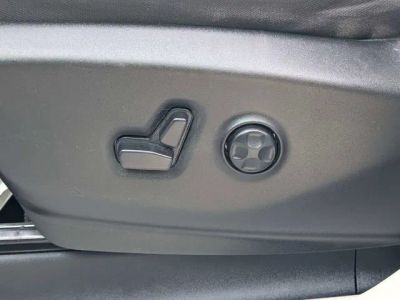 2023 Chrysler Voyager — photo 22 view