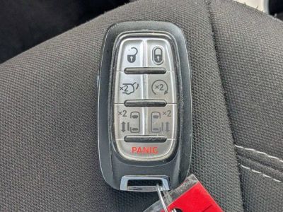 2023 Chrysler Voyager — photo 34 view
