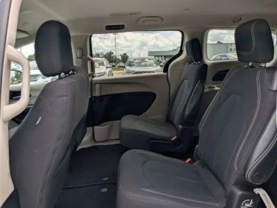 2023 Chrysler Voyager — photo 15 view