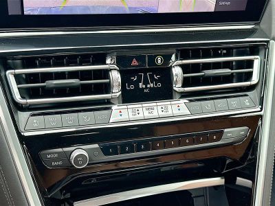 2026 BMW 8 Series — photo 13 view