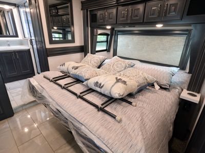 2026 Fleetwood DISCOVERY LXE - Photo 26
