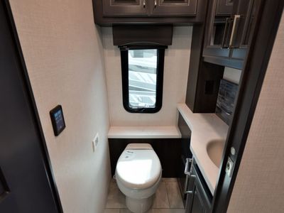 2026 Fleetwood DISCOVERY LXE - Photo 22