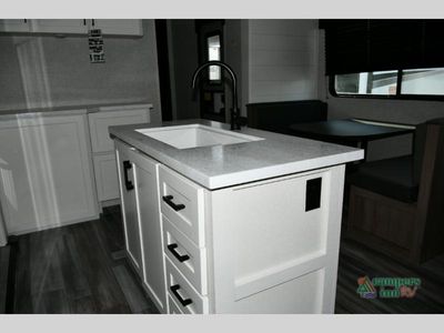 2025 Jayco Jay Flight SLX - Photo 15