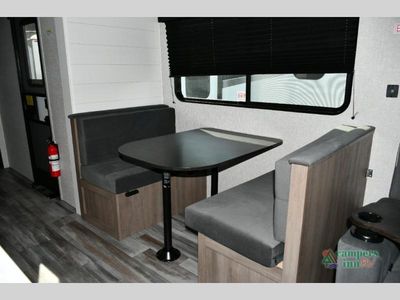 2025 Jayco Jay Flight SLX - Photo 9