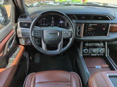 2023 GMC Yukon — photo 16 view