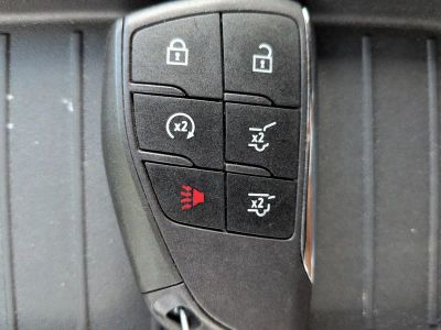 2023 GMC Yukon — photo 32 view