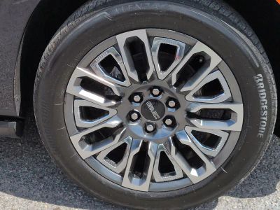 2023 GMC Yukon — photo 11 view
