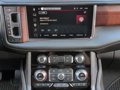 2023 GMC Yukon — photo 18 view