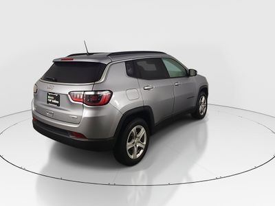 2024 Jeep Compass — photo 7 view