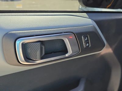 2023 Ford Bronco — photo 18 view