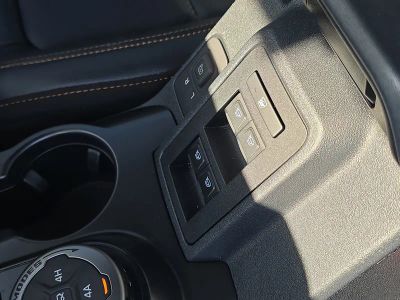 2023 Ford Bronco — photo 25 view