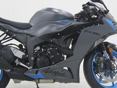 2026 Kawasaki Ninja ZX-6R - Photo 11