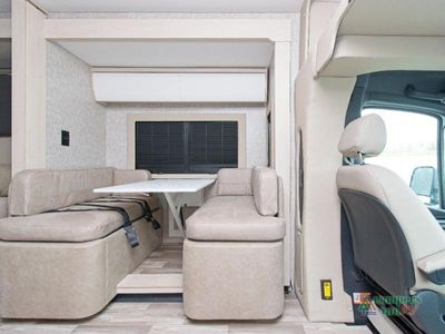 2025 Tiffin Motorhomes Wayfarer - Photo 9