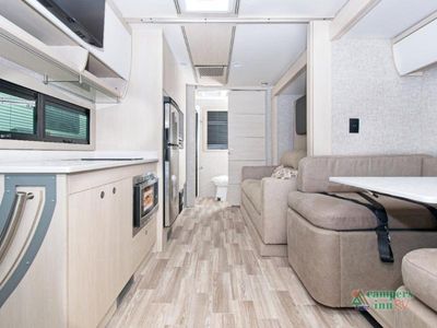 2025 Tiffin Motorhomes Wayfarer - Photo 11