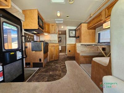2012 Itasca Sunstar — photo 9 view
