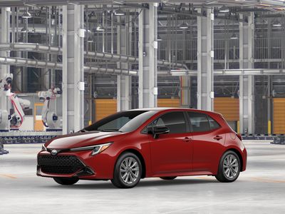 2026 Toyota Corolla Hatchback - Photo 2