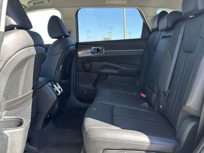 2026 Kia Sorento — photo 24 view