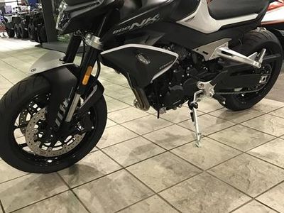 2026 CFMOTO 800NK — rear three-quarter view