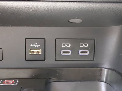 2025 Toyota Camry — photo 17 view