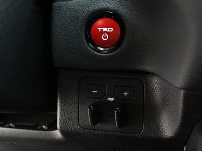 2025 Toyota Tundra 4WD - Photo 18