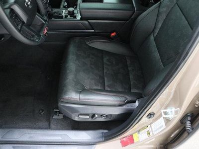 2025 Toyota Tundra 4WD - Photo 15