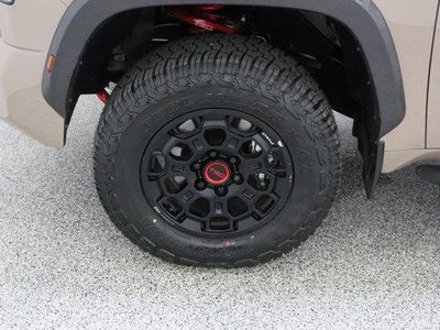 2025 Toyota Tundra 4WD - Photo 11