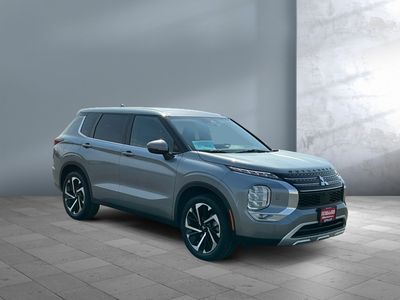 2023 Mitsubishi Outlander - Photo 8