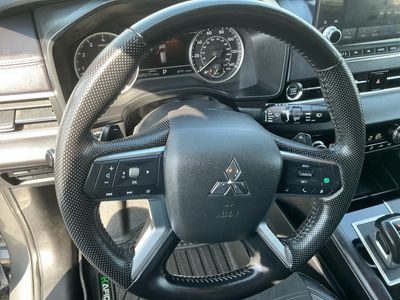 2023 Mitsubishi Outlander - Photo 13
