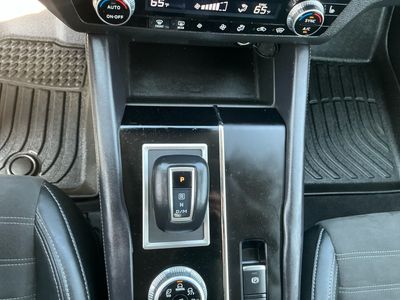 2023 Mitsubishi Outlander - Photo 12