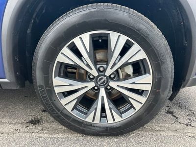 2023 Nissan Rogue SV - Photo 11