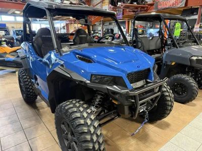 2026 Polaris® General XP 1000 Ultimate — front three-quarter view