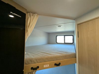 2026 Winnebago Thrive — photo 18 view