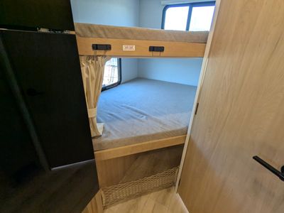 2026 Winnebago Thrive — detail view