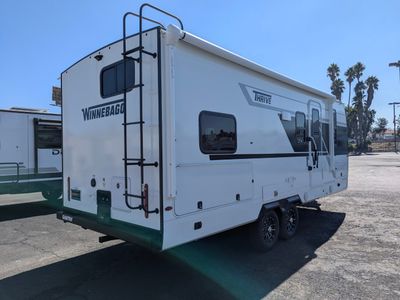 2026 Winnebago Thrive — photo 15 view