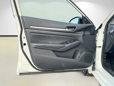 2025 Nissan Altima — photo 20 view
