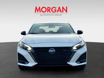 2025 Nissan Altima — photo 8 view