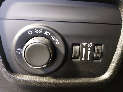 2025 Jeep Grand Cherokee — photo 13 view