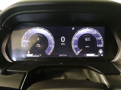 2025 Jeep Grand Cherokee — photo 14 view