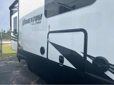2025 Grand Design Momentum M-Class - Photo 6