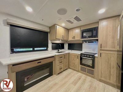 2027 Forest River RV Rockwood Ultra Lite — photo 12 view