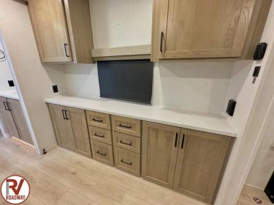 2027 Forest River RV Rockwood Ultra Lite — photo 27 view