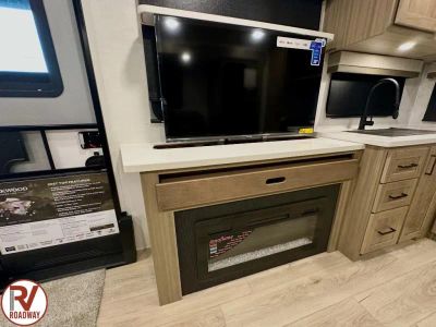 2027 Forest River RV Rockwood Ultra Lite — photo 17 view
