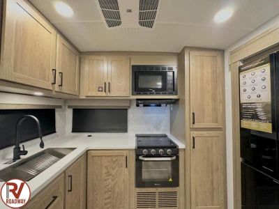2027 Forest River RV Rockwood Ultra Lite — photo 14 view