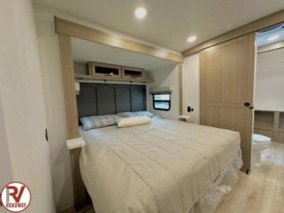 2027 Forest River RV Rockwood Ultra Lite — photo 25 view