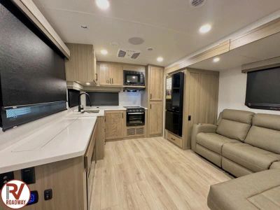 2027 Forest River RV Rockwood Ultra Lite — photo 11 view