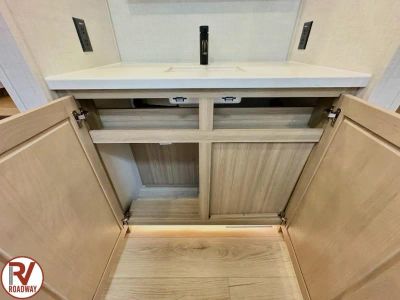 2027 Forest River RV Rockwood Ultra Lite — photo 37 view