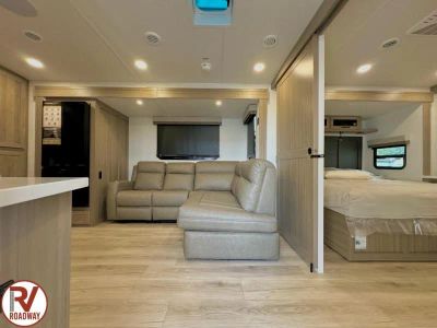 2027 Forest River RV Rockwood Ultra Lite — photo 10 view